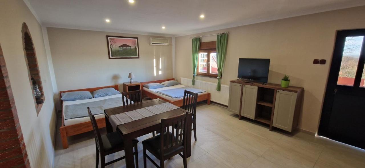 Guest House Blazevic Gornja Gracenica Екстериор снимка