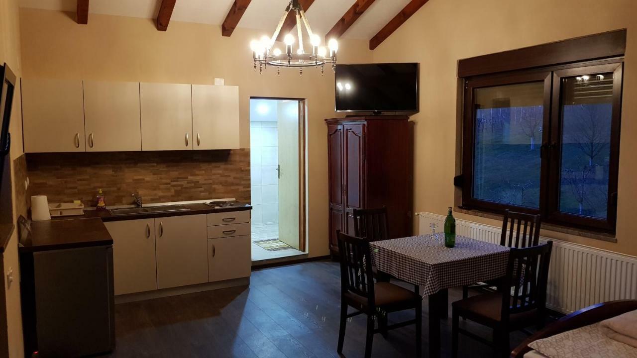 Guest House Blazevic Gornja Gracenica Екстериор снимка
