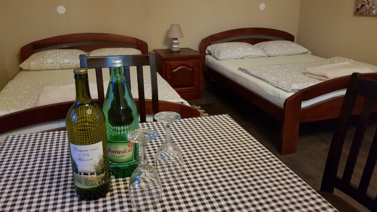 Guest House Blazevic Gornja Gracenica Екстериор снимка